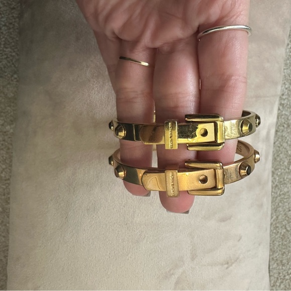 Michael Kors Bangle Buckel Bracelet Set of 2! Gold & Rose Gold - Picture 4 of 5
